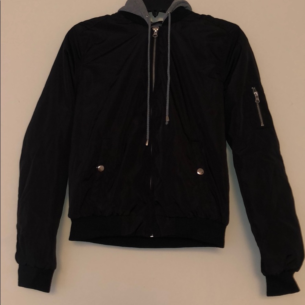 Black hooded bomber jacket size medium